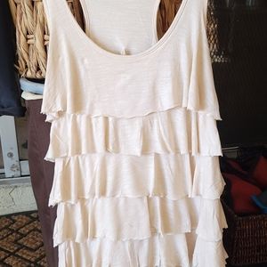 Love on a hanger size large fun shirt